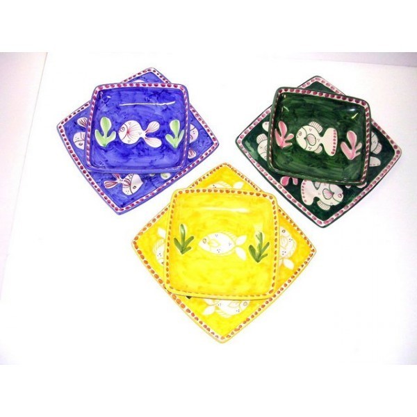 Set of dishes